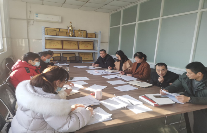 基础教学部召开教研室主任会议