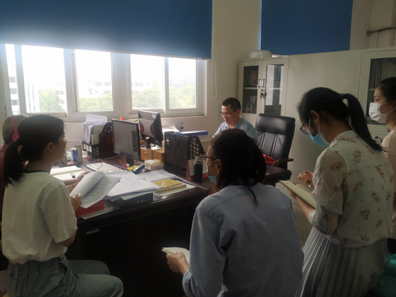 思政教研室召开教研室会议