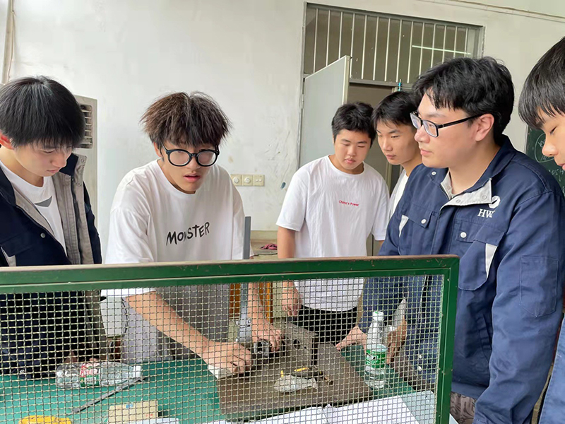 机电工程学院191325班开展实训锻炼