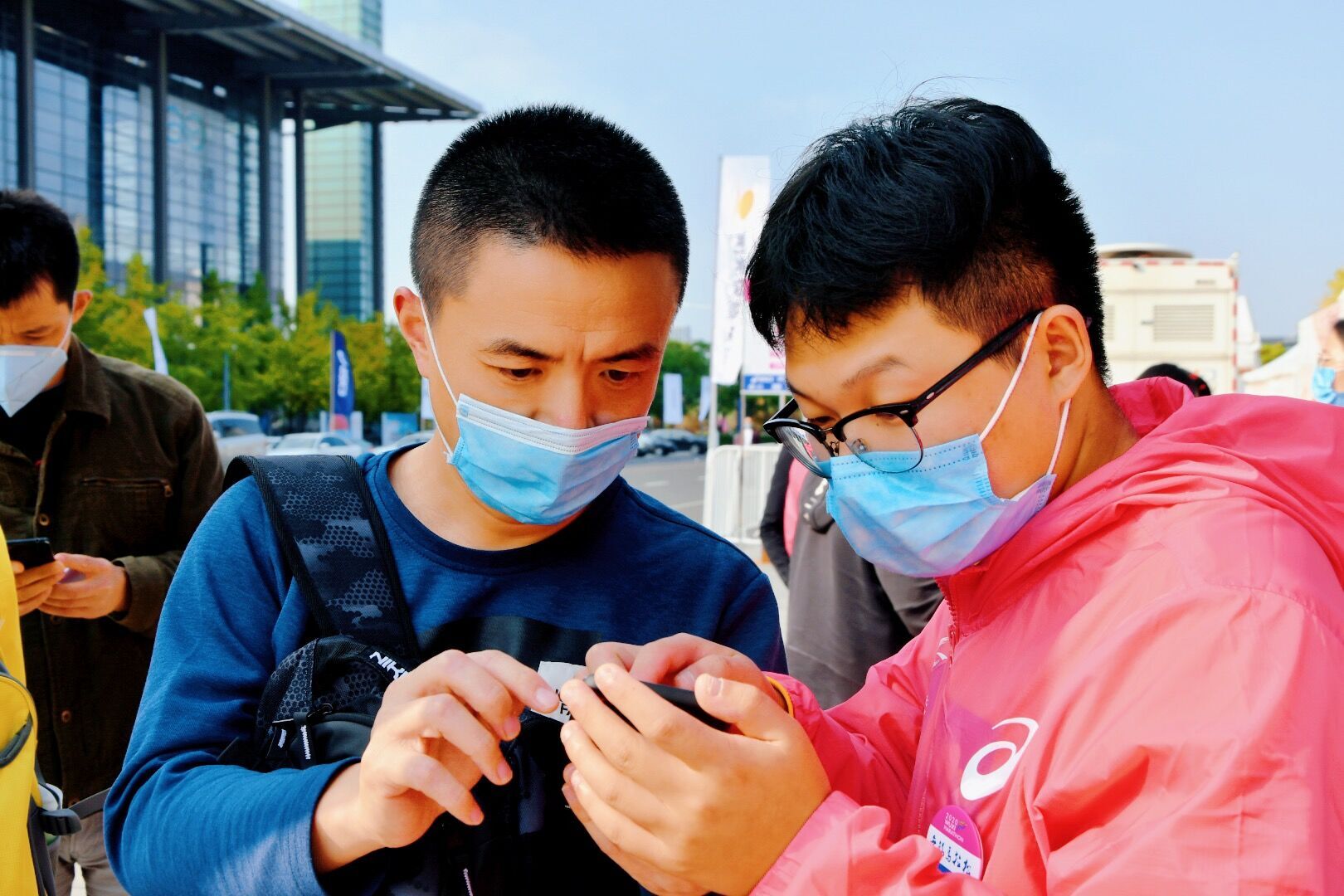 1604938410201069689.jpg 志愿者1.jpg