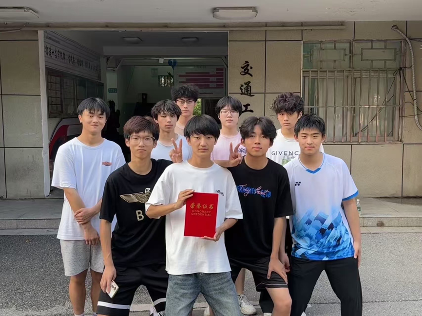 跃动青春绳彩飞扬——交通工程学院跳长绳比赛圆满落幕