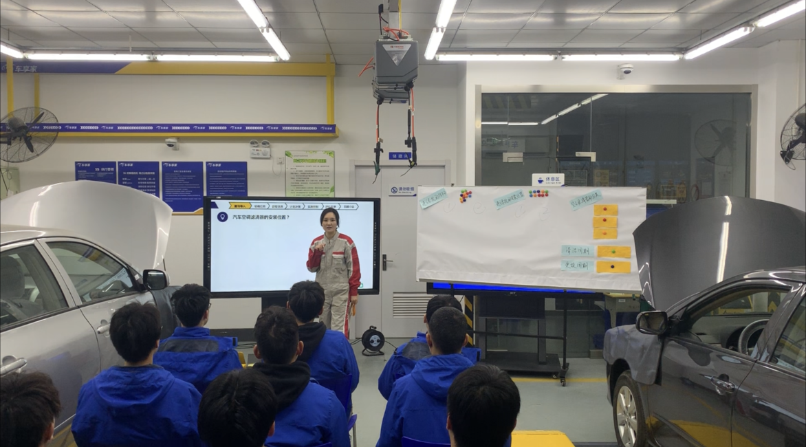 2019年无锡市教学大赛暨课堂教学大赛 随堂听课在汽车工程学院举行