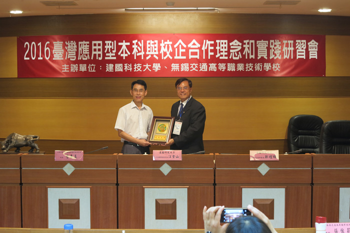 1490085643096046521.jpg C:Documents and SettingsAdministrator桌面?60909171822435013.jpg