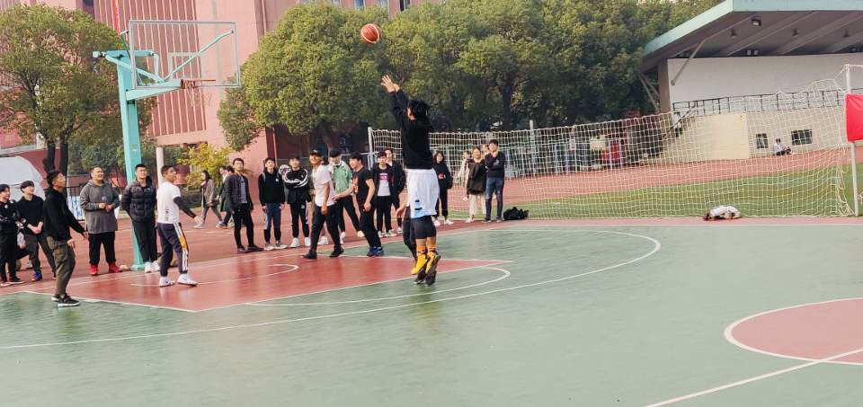 1545305996436092068.png 2EFE33B21F33D801C6B48B8901335335.png