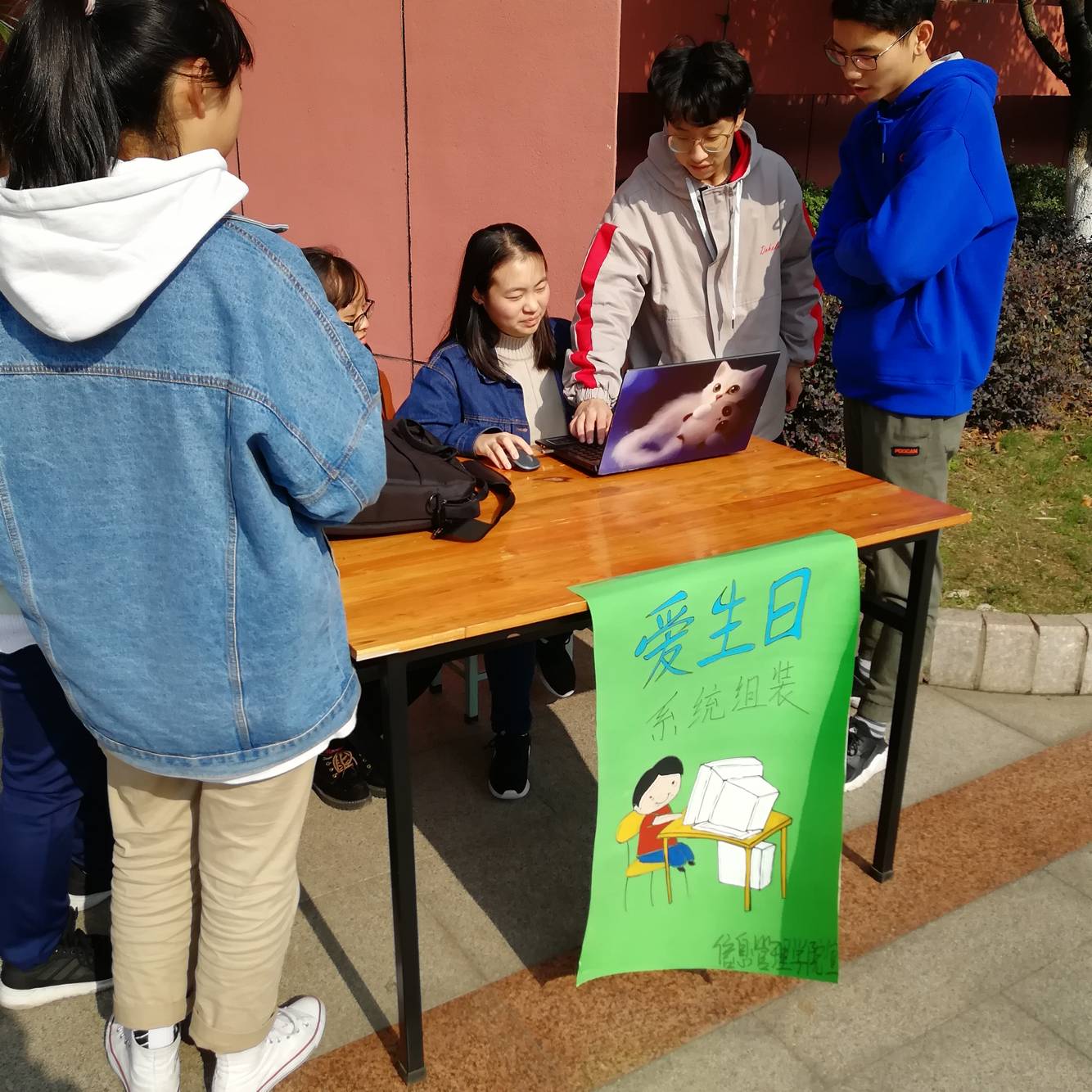 1543295165648056895.png 2E075E31288AFB2E48B6DF79259BD55D.png